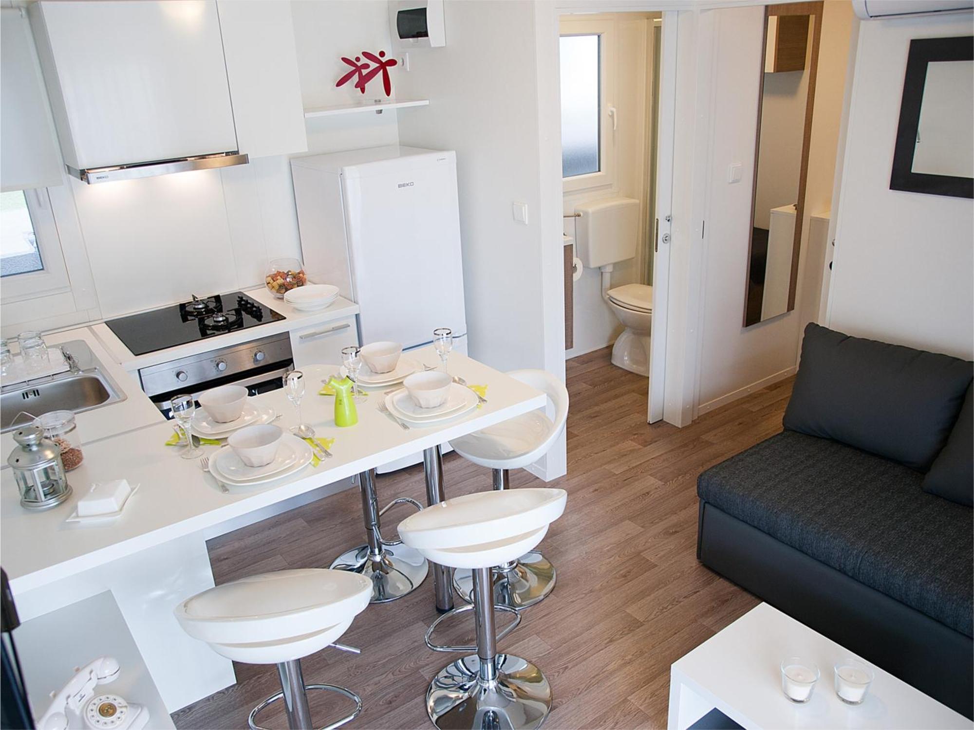 Micanovi Dvori Mobile Home Village Zrmanja Обровац Стая снимка